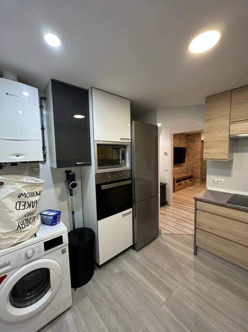 Cozy 1-Bedroom Apartment Madrid Exterior photo